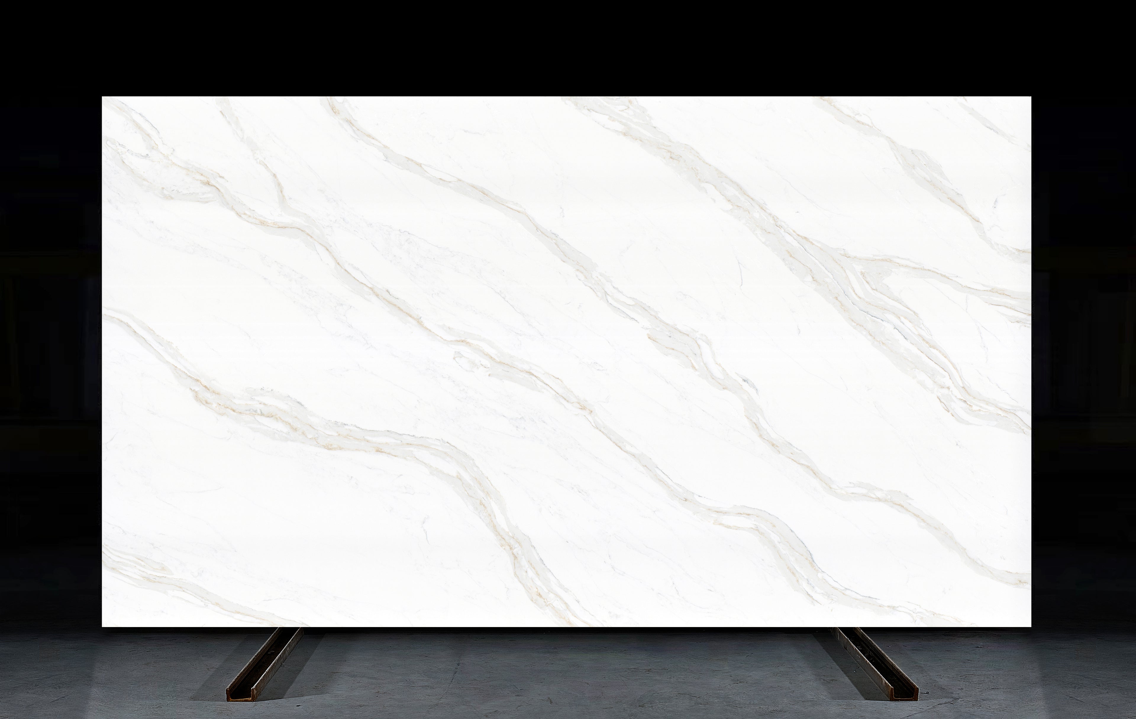VNQ7543 Calacatta Tok Super Jumbo 137''x79''