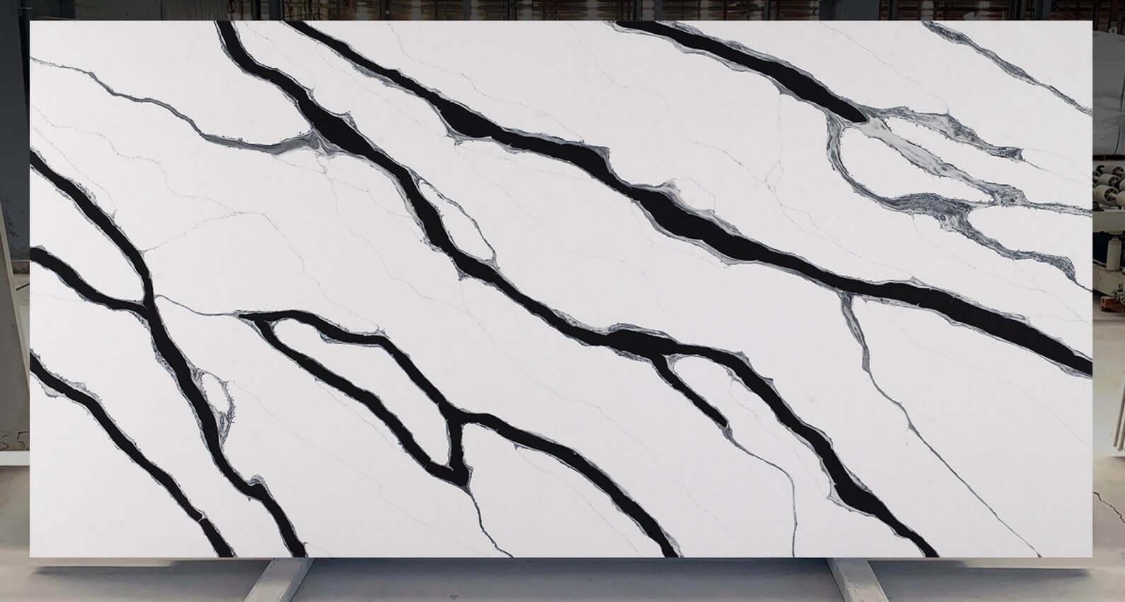VNQ9156 Calacatta Quartz Slabs Vietnam