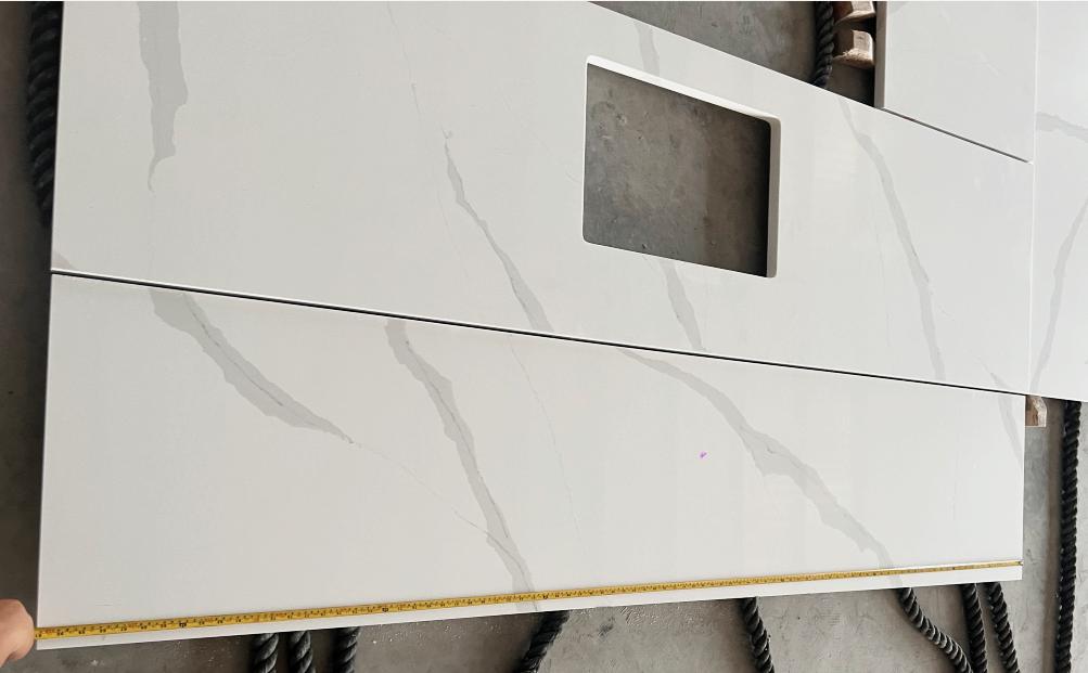 VNQ3003 Calacatta Plato Jumbo Slabs